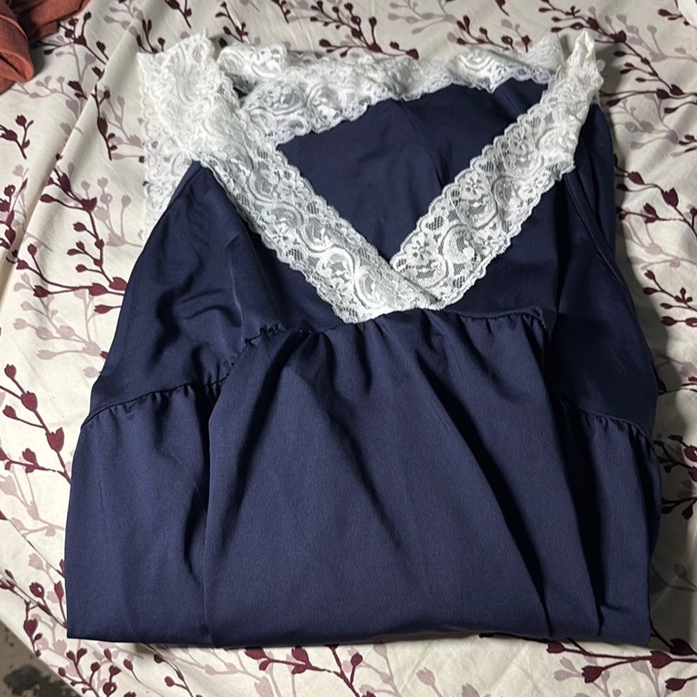 Elegant Navy Blue Lace Trim Nightgown